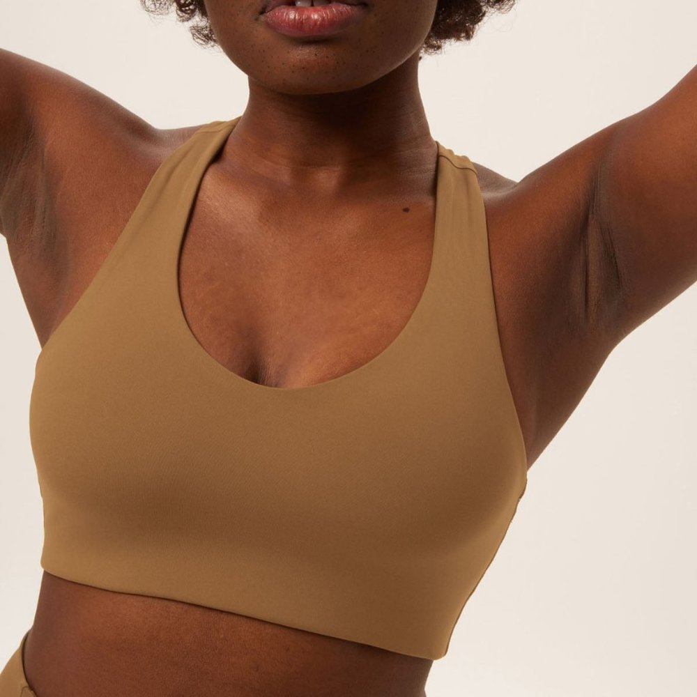 Girlfriend Collective Fox Lola V Neck Bra